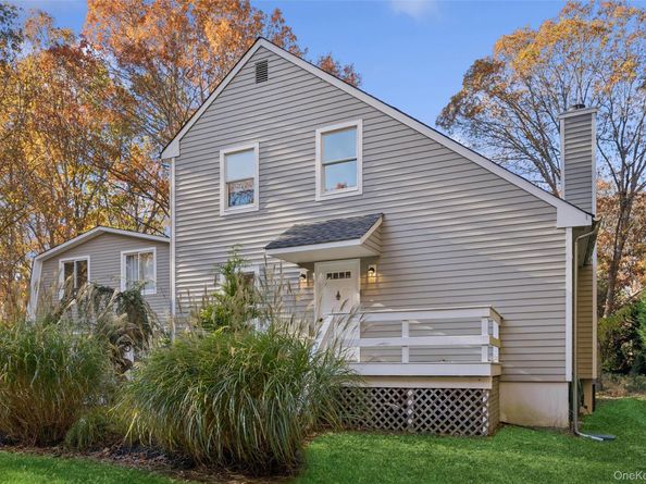 33 Whalers Drive, Sag Harbor NY 11963