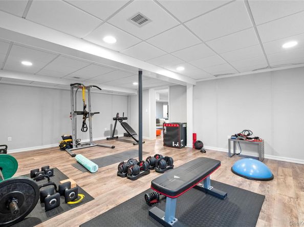 23 Scrimshaw Lane, Amagansett NY 11930