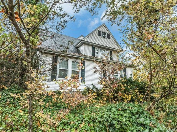 113 Murray Avenue, Port Washington NY 11050