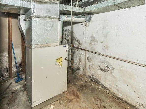 113 Murray Avenue, Port Washington NY 11050