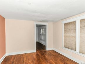 113 Murray Avenue, Port Washington NY 11050