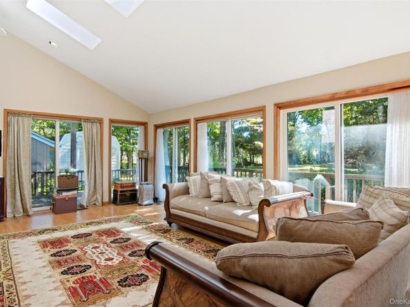 18 Greenlawn Road, Huntington NY 11743