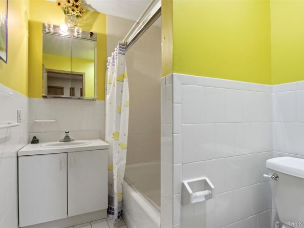 18 Greenlawn Road, Huntington NY 11743