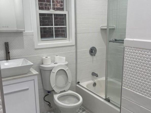 235 E 235th Street, Bronx NY 10470