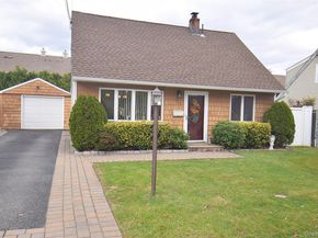 529 Lombard Street, North Babylon NY 11703