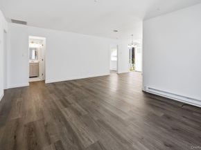 401 Cabot Court E, Saint James NY 11780