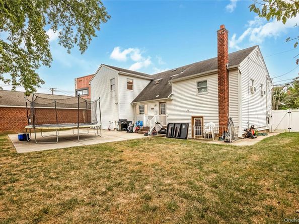 204 Bayside Avenue, Oceanside NY 11572