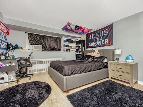 204 Bayside Avenue, Oceanside NY 11572