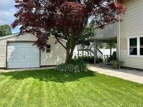 648 Molloy Street, Copiague NY 11726