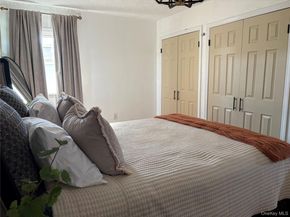 648 Molloy Street, Copiague NY 11726