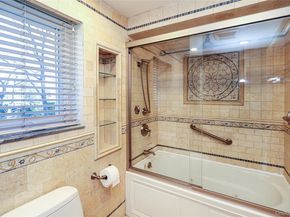 174 Parkside Drive, Roslyn Heights NY 11577