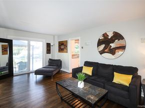 174 Parkside Drive, Roslyn Heights NY 11577