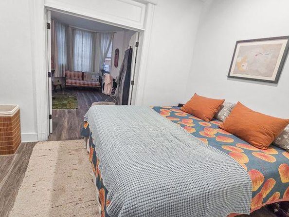 6439 74th Avenue, Glendale NY 11385