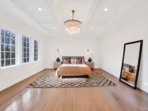 6 Gables Court, Dix Hills NY 11746