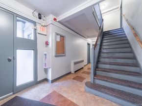 8 W Mill Drive 1B, Great Neck NY 11021