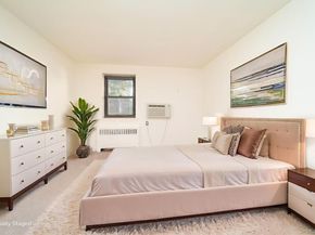 8 W Mill Drive 1B, Great Neck NY 11021