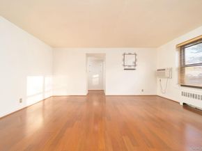 8 W Mill Drive 1B, Great Neck NY 11021