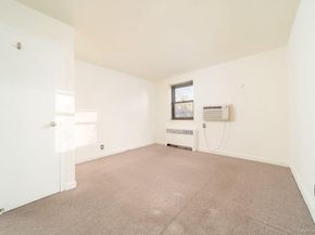 8 W Mill Drive 1B, Great Neck NY 11021