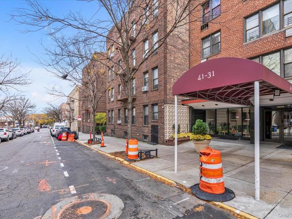 41-31 51 4A, Woodside NY 11377