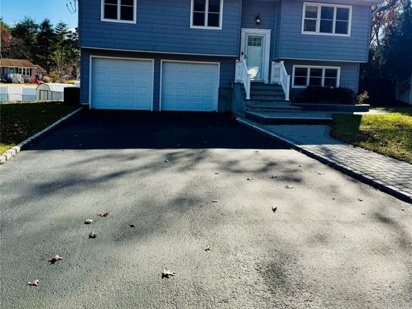 58 Hauppauge Road, Hauppauge NY 11788