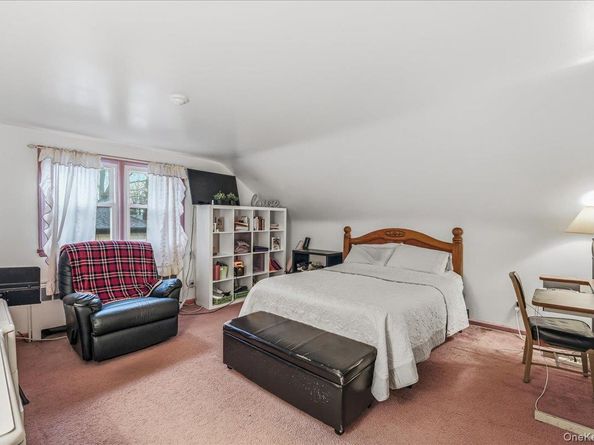 816 Pepperidge Road, Westbury NY 11590