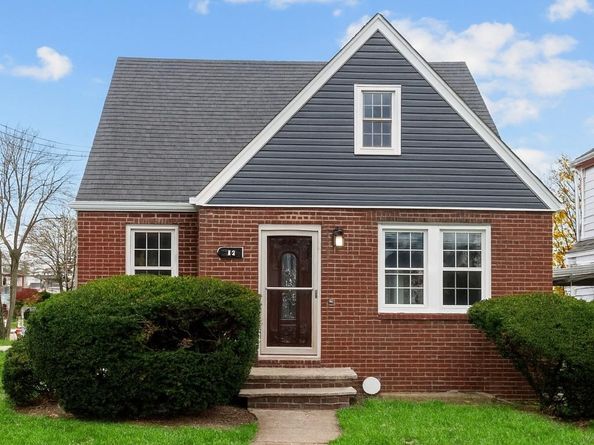 23318 118th Avenue, Cambria Heights NY 11411