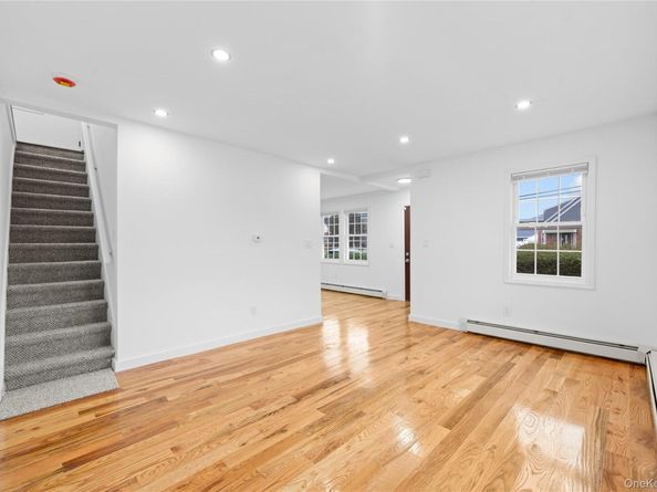 23318 118th Avenue, Cambria Heights NY 11411