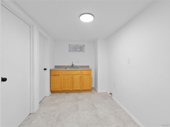 23318 118th Avenue, Cambria Heights NY 11411