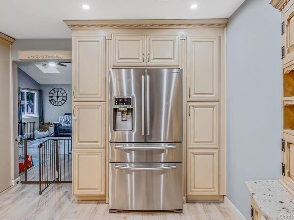 1 Fuller Drive, Ridge NY 11961