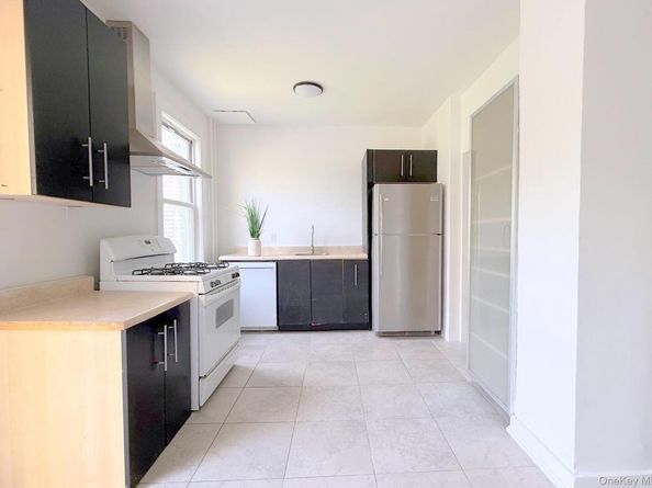 35 7th Street, New Rochelle NY 10801