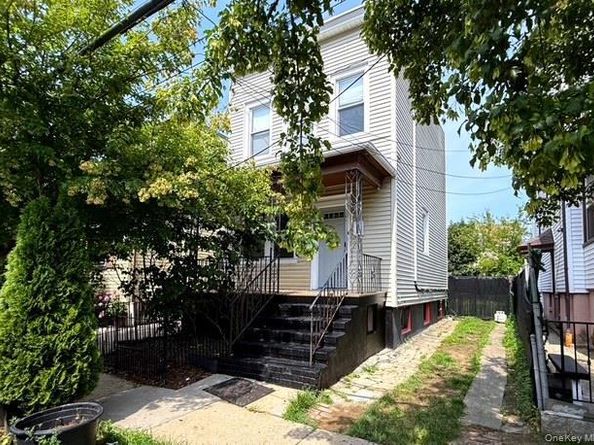 35 7th Street, New Rochelle NY 10801