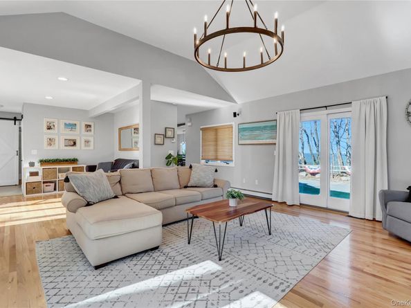 132 Soundview Drive, Rocky Point NY 11778