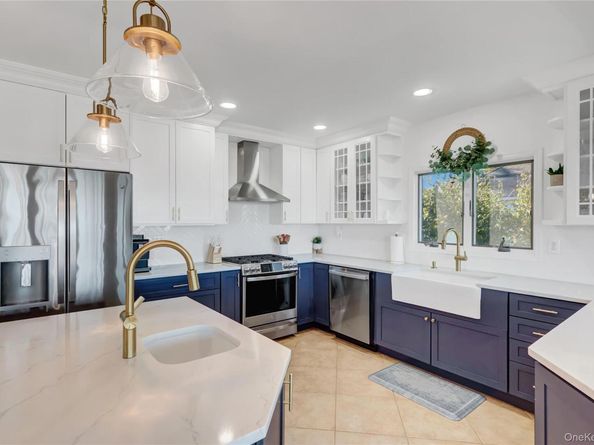 132 Soundview Drive, Rocky Point NY 11778