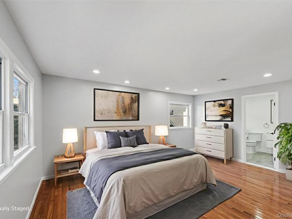 244 water Lane S, Wantagh NY 11793