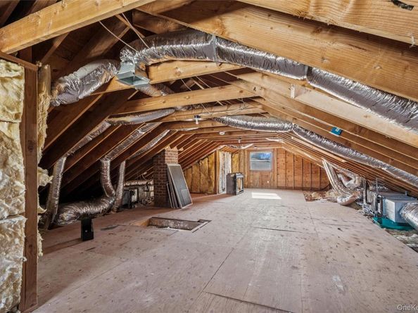 244 water Lane S, Wantagh NY 11793