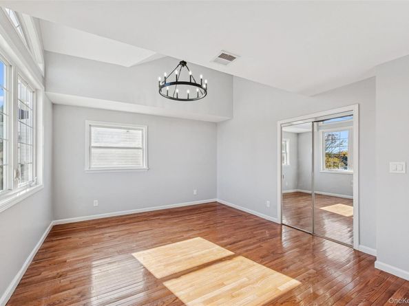 244 water Lane S, Wantagh NY 11793