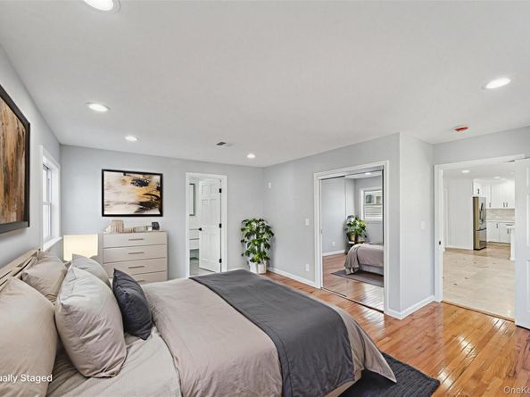 244 water Lane S, Wantagh NY 11793