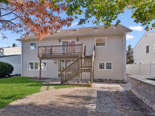 244 water Lane S, Wantagh NY 11793