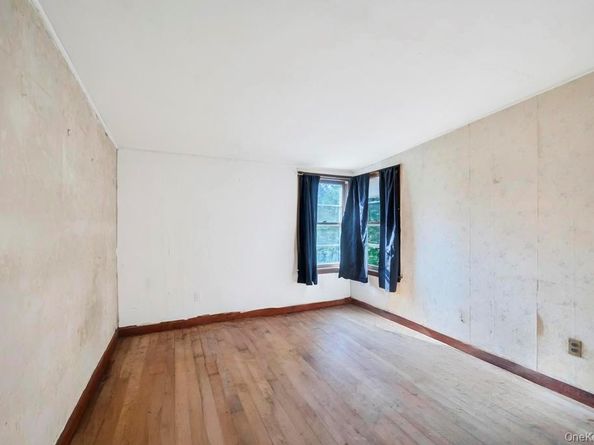 14 Weichers Street, Ronkonkoma NY 11779