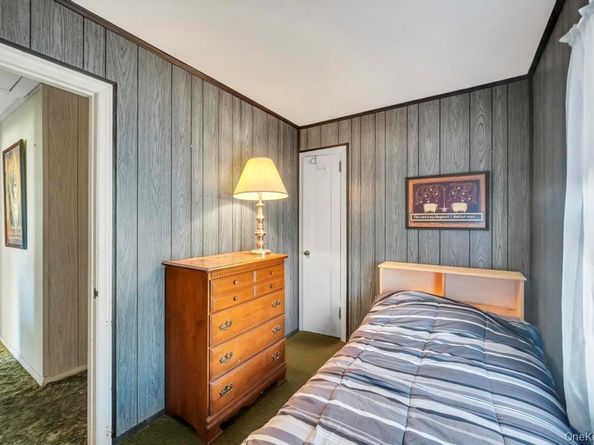 14 Weichers Street, Ronkonkoma NY 11779