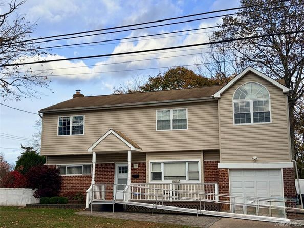 77 Marvin Lane, Commack NY 11725