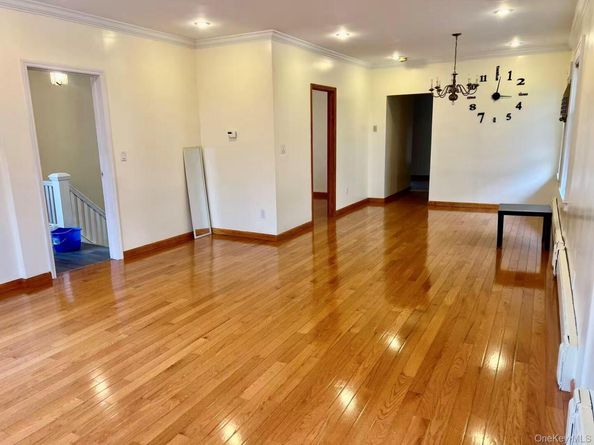 14915 15th Road, Whitestone NY 11357