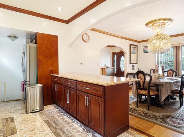 94-07 212th Street, Queens Village NY 11428