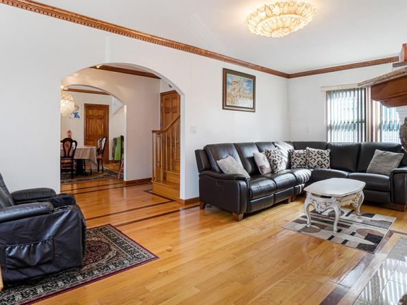 94-07 212th Street, Queens Village NY 11428