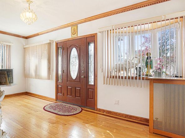 94-07 212th Street, Queens Village NY 11428