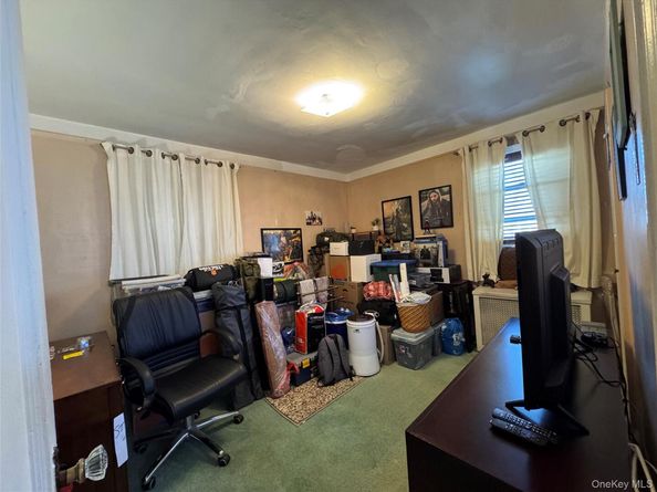 915 E 222nd Street, Bronx NY 10469