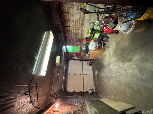 915 E 222nd Street, Bronx NY 10469