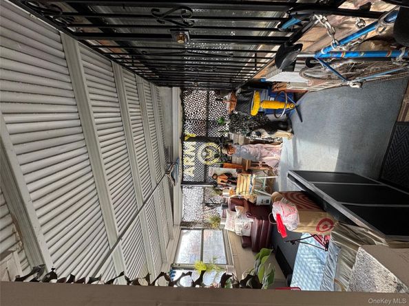 915 E 222nd Street, Bronx NY 10469