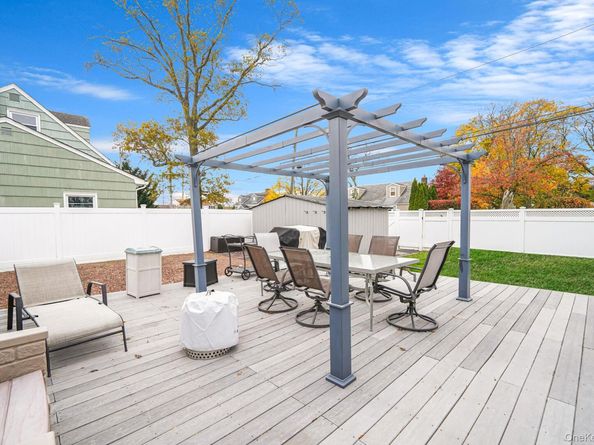 1800 Stuyvesant Avenue, Merrick NY 11566