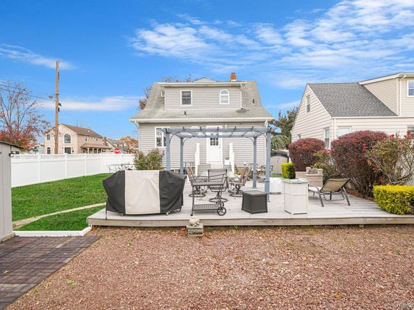 1800 Stuyvesant Avenue, Merrick NY 11566